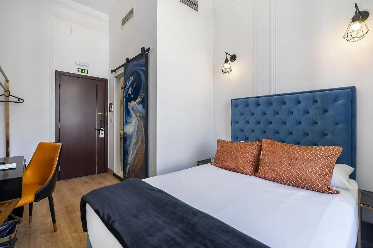 Lisbon 5 Hotel 2*,  البرتغال